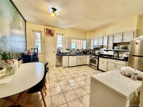 2277 E 28th St, Brooklyn, NY, 11229-5057 | Card Image