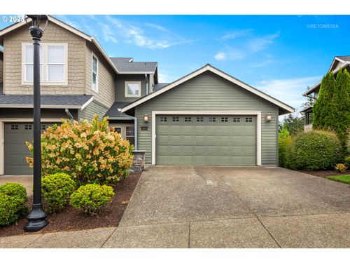 10211 Se Bristol Ln, Happy Valley, OR, 97086-5401 | Card Image