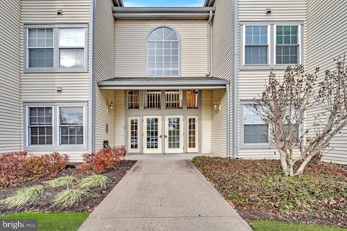1-204 Salem Ct, Princeton, NJ, 08540-7042 | Card Image