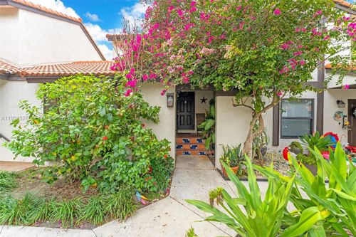 40c-4859 Sw 152nd Ct, Miami, FL, 33185-4559 | Card Image