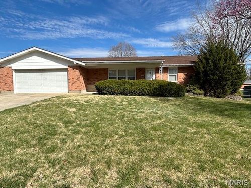 724 Clarence Dr, Saint Charles, MO, 63301-0150 | Card Image