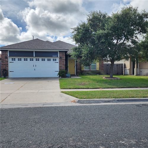 3009 Las Brisas St, Corpus Christi, TX, 78414-5016 | Card Image