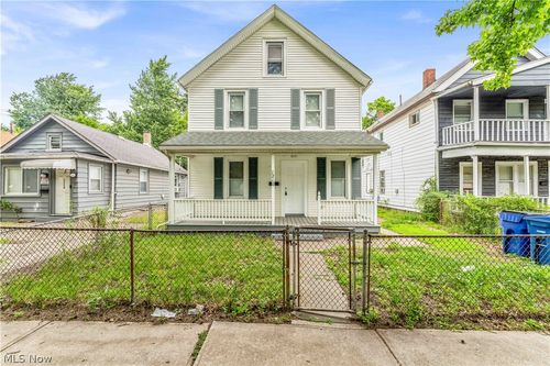 7210 Colgate Ave, Cleveland, OH, 44102-4218 | Card Image
