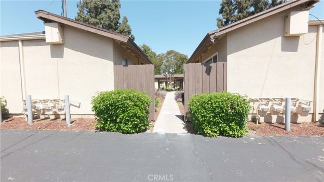 1723 Appleton Way, Condo with 2 bedrooms, 2 bathrooms and 2 parking in Pomona CA | Image 24
