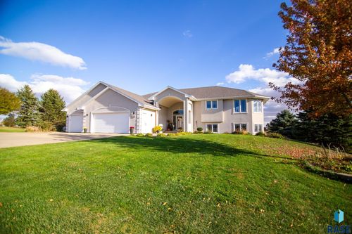 47869 Chateau Ct Court, Harrisburg, SD, 57032 | Card Image