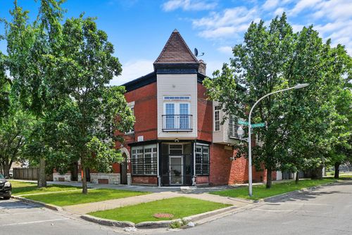 5-3921 Huron St, Chicago, IL, 60624-1003 | Card Image