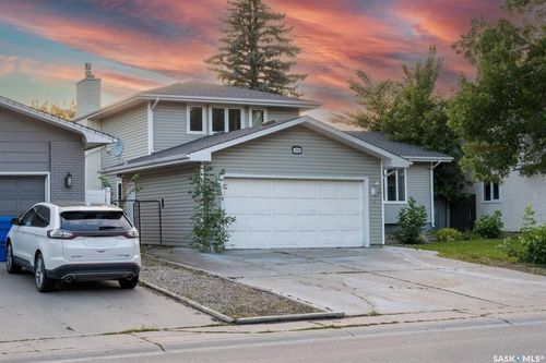 4746 Mctavish St, Regina, SK, S4S6N6 | Card Image