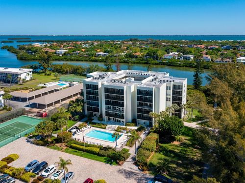 b104-3240 Gulf Of Mexico Dr, LONGBOAT KEY, FL, 34228-2839 | Card Image