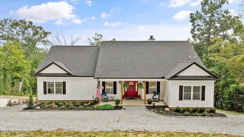 914 Skyline Dr, Harriman, TN, 37748-4923 | Card Image