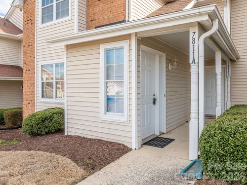 a-7811 Renaissance Ct, Charlotte, NC, 28226-3932 | Card Image