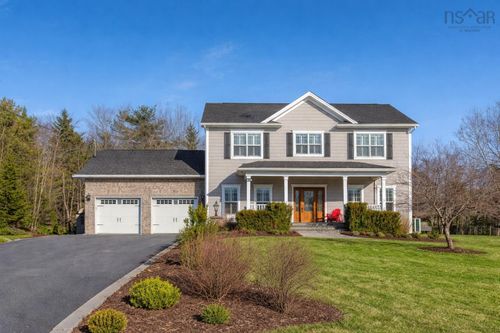 93 Canterbury Lane, Fall River, NS, B2T1A4 | Card Image
