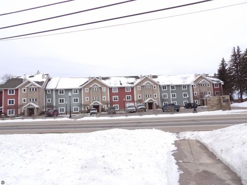 2-1246 Sunnyside Dr, Cadillac, MI, 49601-8725 | Card Image