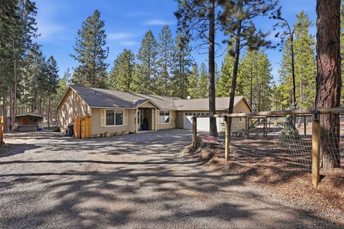 60095 Crater Rd, Bend, OR, 97702-7965 | Card Image