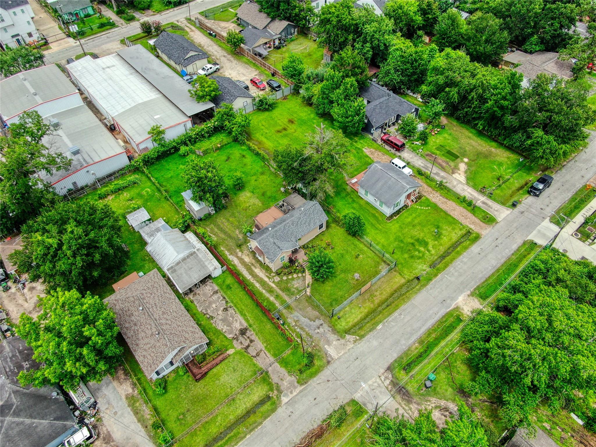 Land in Houston 4