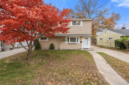 34441 Phyllis St, Wayne, MI, 48184-2459 | Card Image