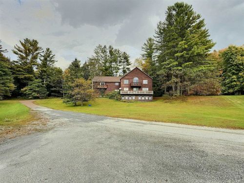 15 Bellows St, Fairfax, VT, 05454-9685 | Card Image