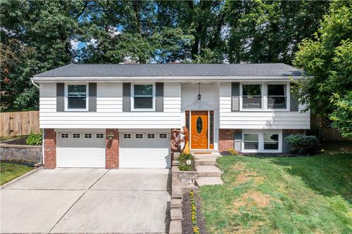 112 Isolda Dr, Pittsburgh, PA, 15209-1047 | Card Image