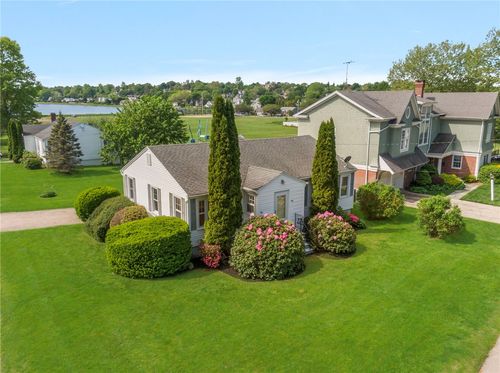 175 Kay Street, Newport, RI, 02840 | Card Image