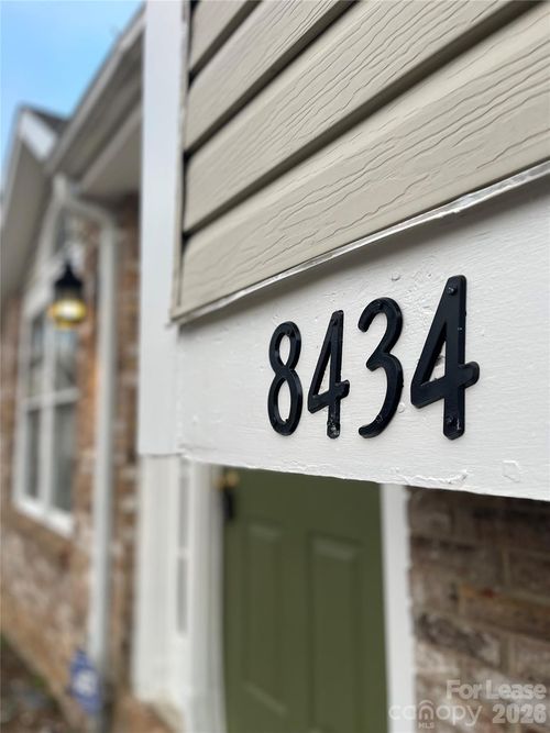 8434 Killian Ridge Ct, Charlotte, NC, 28227-0376 | Card Image