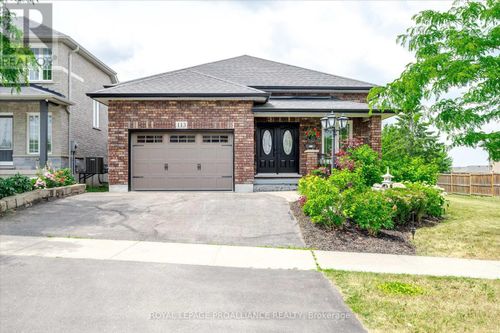 113 Chandler Cres, Peterborough, ON, K9J0C3 | Card Image