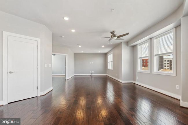 44738 Tiverton Sq, Condo with 3 bedrooms, 3 bathrooms and null parking in ASHBURN VA | Image 5