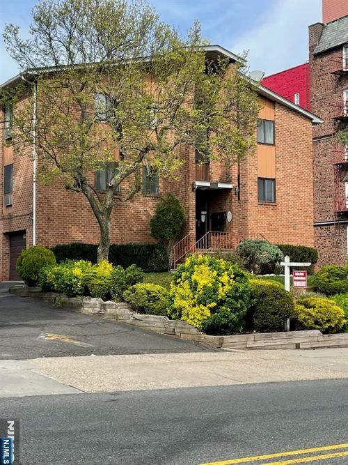 159 Franklin St, Bloomfield, NJ, 07003-4978 | Card Image