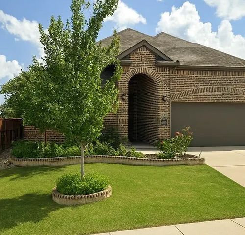 4744 Bluffview Dr, Haltom City, TX, 76137-2695 | Card Image