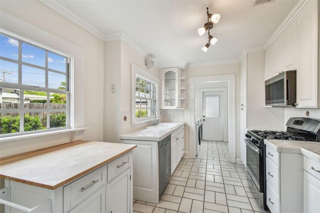 3120 S Julia Cir, House other with 3 bedrooms, 2 bathrooms and null parking in TAMPA FL | Image 31