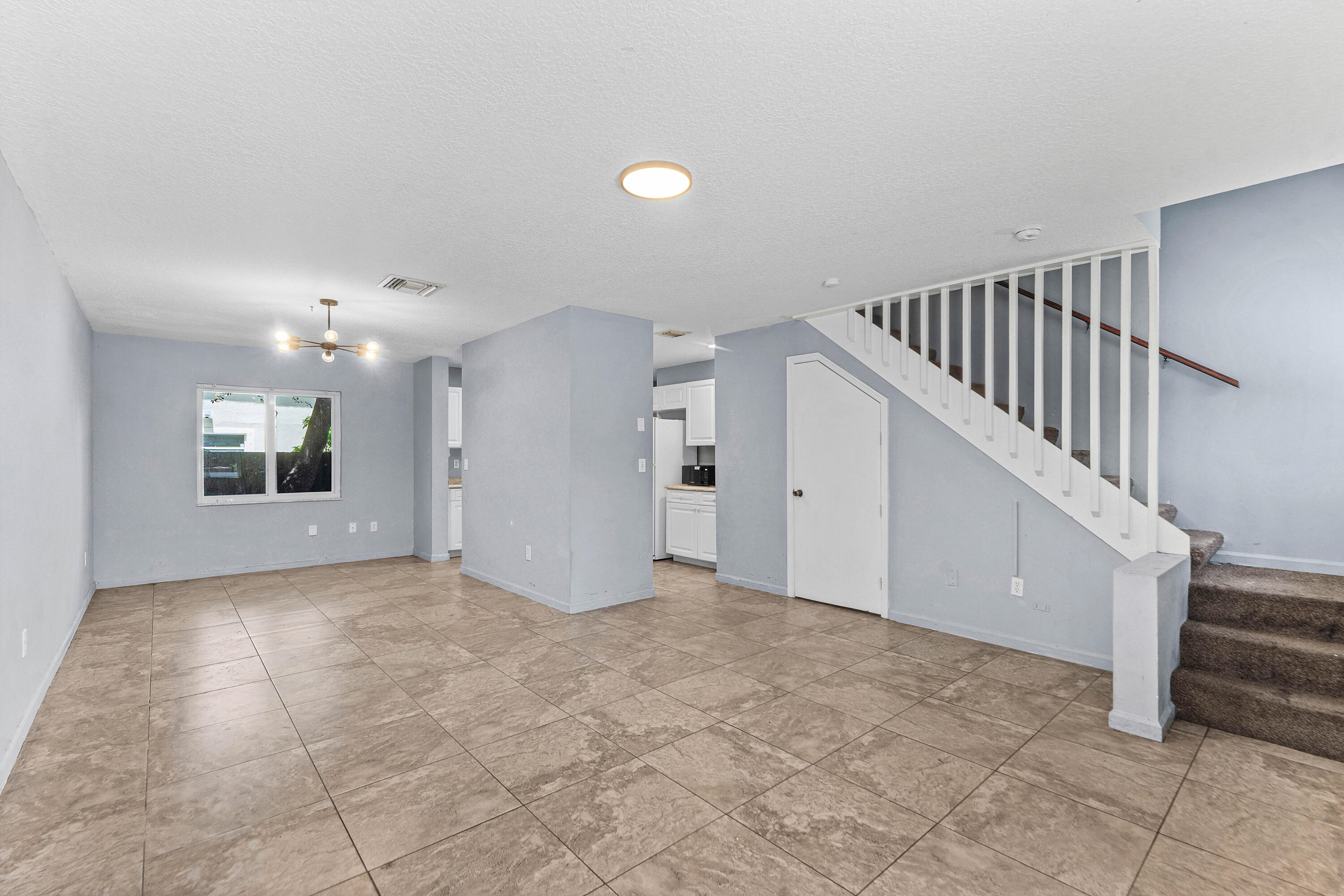 Residential Lease in Wellington 5