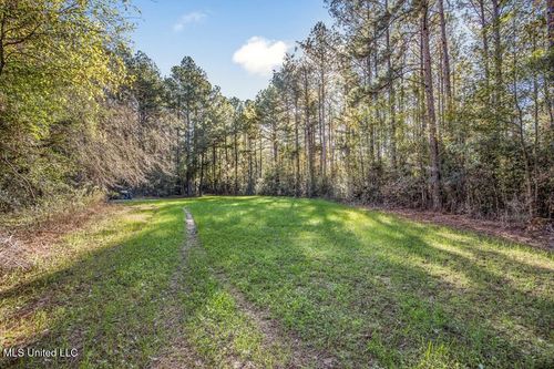 4641 Ms Highway 33, Gloster, MS, 39638-6011 | Card Image