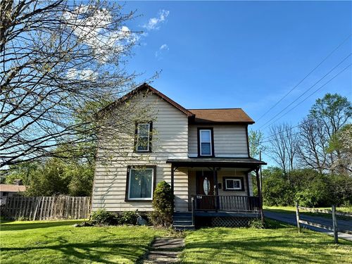 226 W Butler St, Mercer, PA, 16137-1027 | Card Image