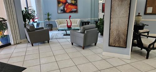 220-1000 Saint Charles Pl, Pembroke Pines, FL, 33026-3341 | Card Image