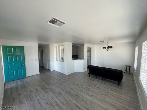 203-1521 Linnbaker Ln, Las Vegas, NV, 89110-5704 | Card Image