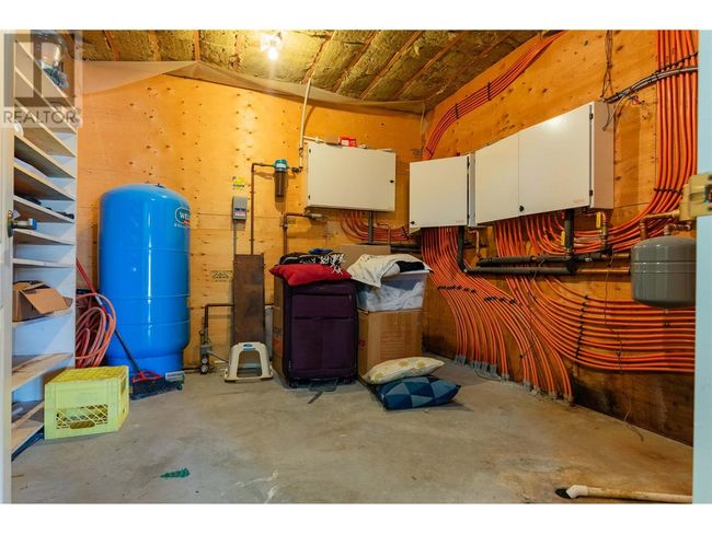 250 1 St Ave, House other with 3 bedrooms, 5 bathrooms and 3 parking in Kootenay Boundary BC | Image 76