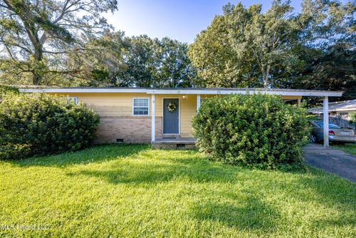 2910 Pecan Ave, Pascagoula, MS, 39567-1151 | Card Image