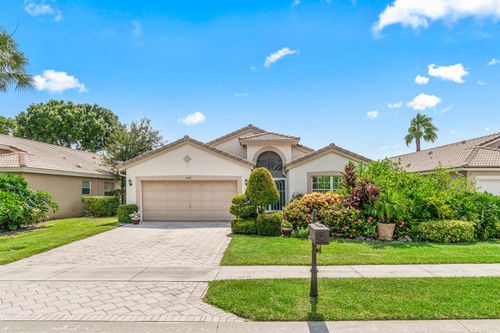 12185 Castle Pines Rd, Boynton Beach, FL, 33437-6016 | Card Image