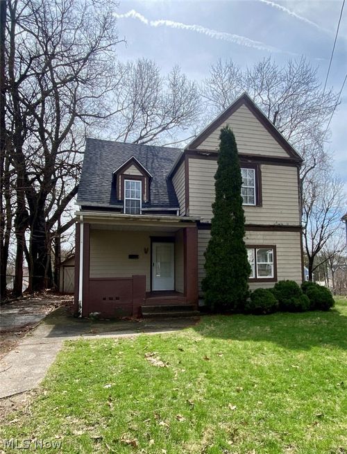 390 Doyle Street, Akron, OH, 44303 | Card Image