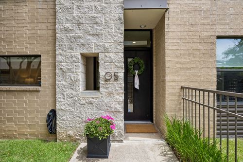 5-4140 Newton Ave, Dallas, TX, 75219-6813 | Card Image