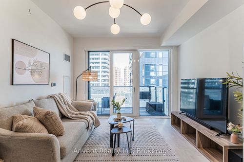 604-105 Oneida Crescent, Richmond Hill, ON, L4B0H6 | Card Image