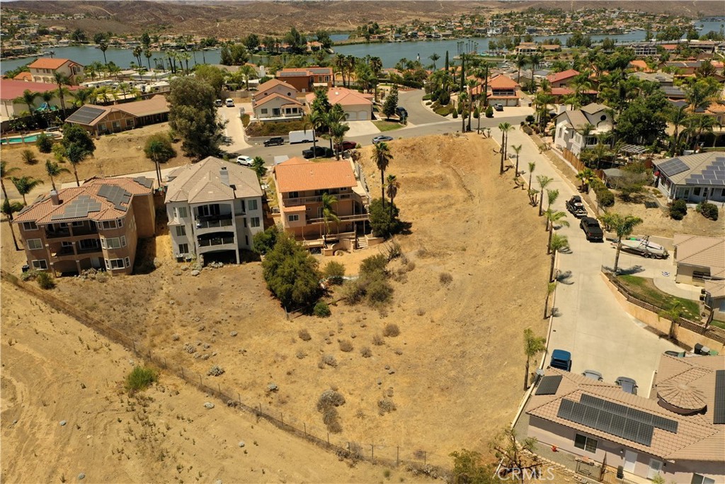 Land in Canyon Lake