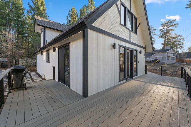 41605 Swan Dr, House other with 3 bedrooms, 2 bathrooms and 2 parking in Big Bear Lake CA | Image 22