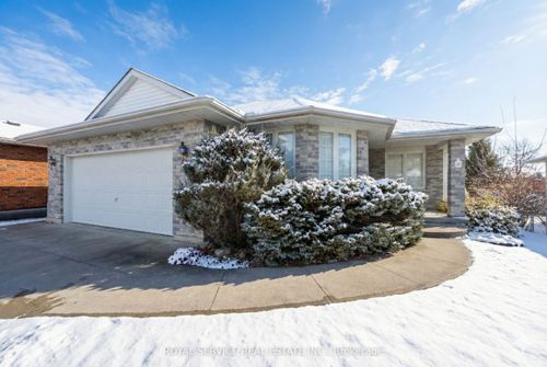 3 Mahood Crt, Lakefield, ON, K0L2H0 | Card Image