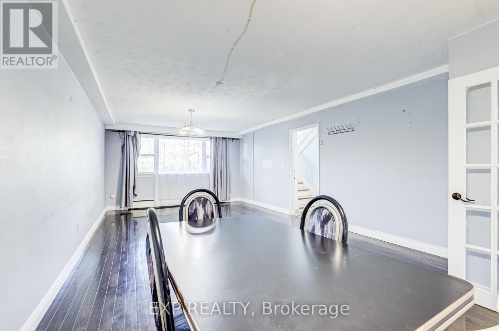 Residential Lease in Toronto (Yorkdale-Glen Park) 3