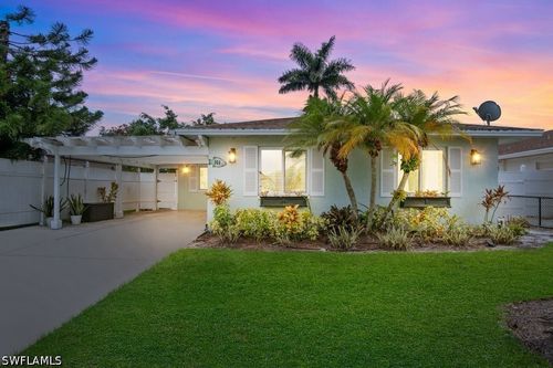 744 94th Ave N, NAPLES, FL, 34108-2449 | Card Image