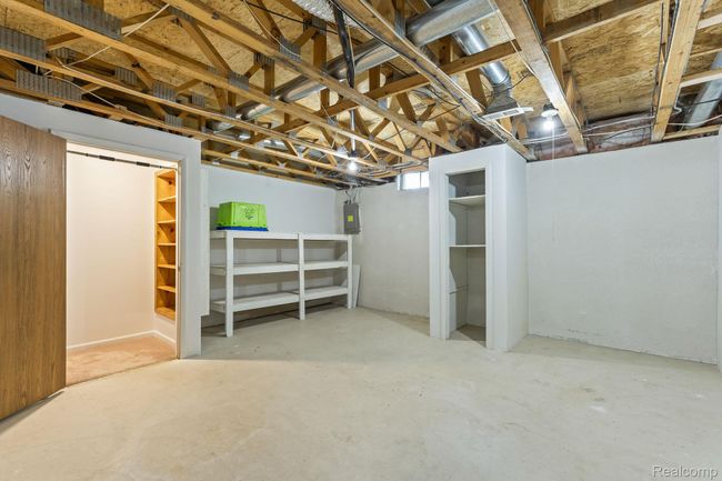 Full basement with bathroom rough | Image 13