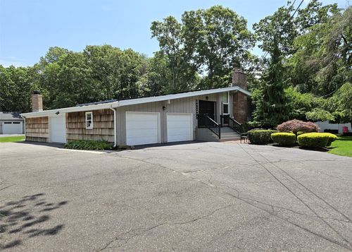 455 Miller Place Rd, Miller Place, NY, 11764-3232 | Card Image