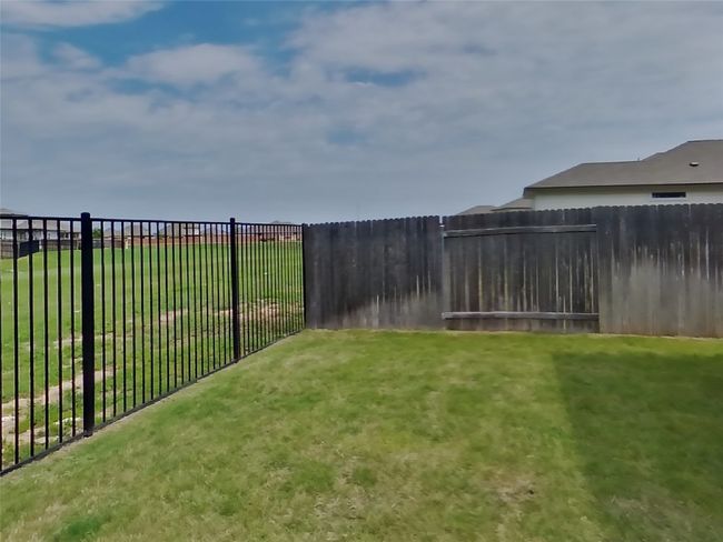View of yard | Image 14