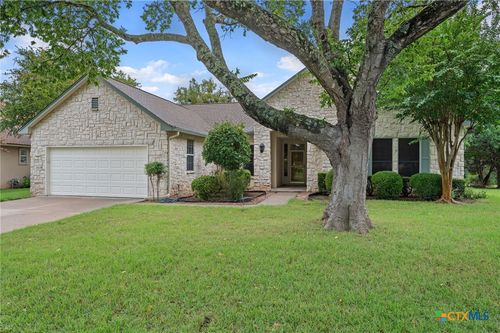 133 Crystal Springs Dr, Georgetown, TX, 78633-4517 | Card Image