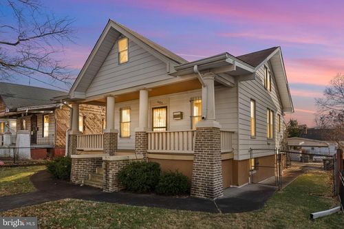 1005 Evarts St Ne, WASHINGTON, DC, 20018-1725 | Card Image