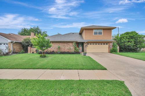 3109 Brightwood Ct, Bedford, TX, 76021-3526 | Card Image